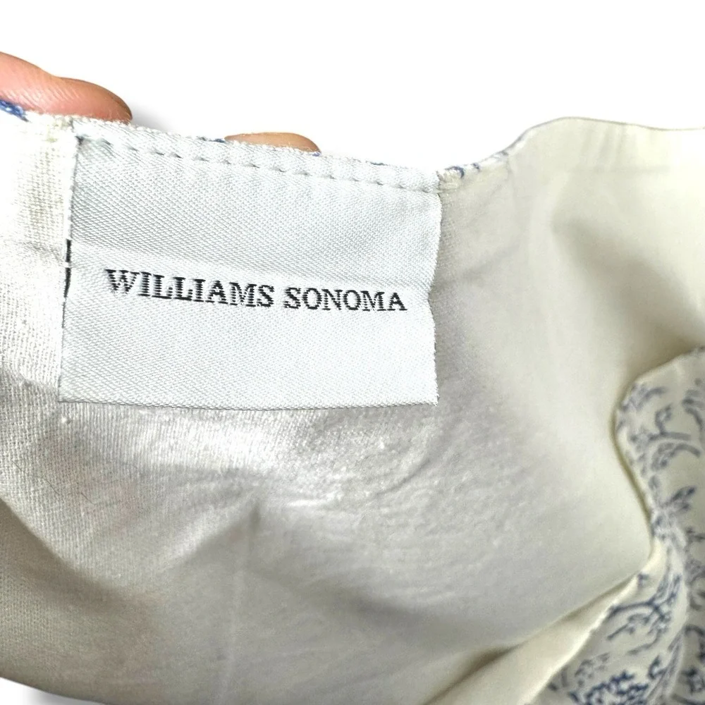 Williams-Sonoma Linen Floral Jacquard Table Runner White Blue Embroidered 16x108